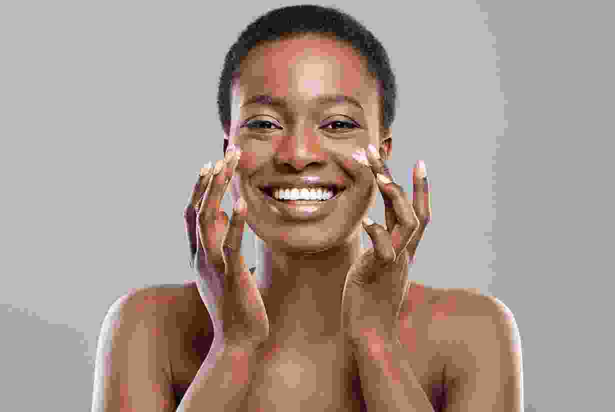 Tips & procedure to apply luxury beauty cosmetic cream